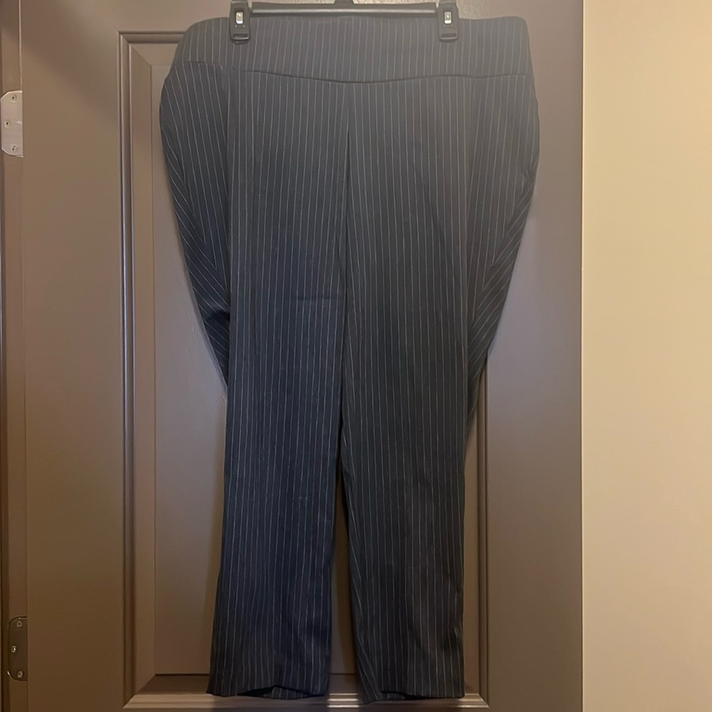 Pin striped capri dress pants